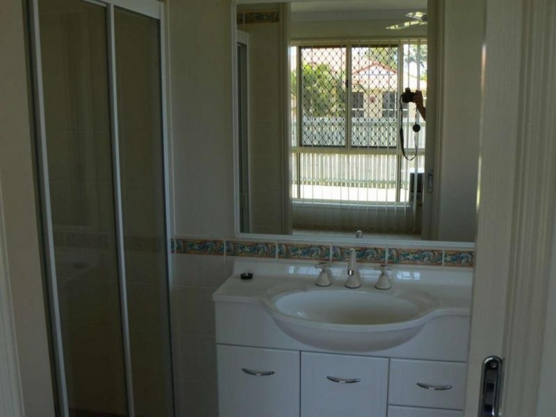 2 Florida Court, Torquay QLD 4655