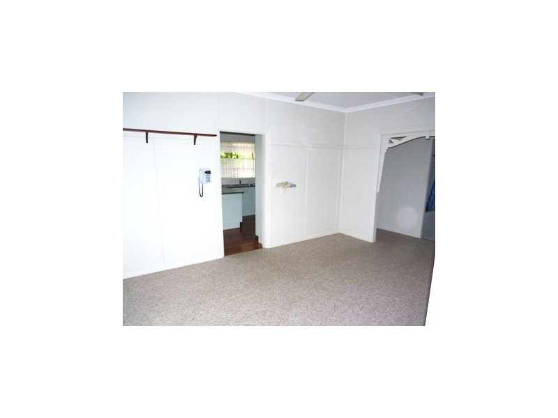 23 Mary, Scarness QLD 4655