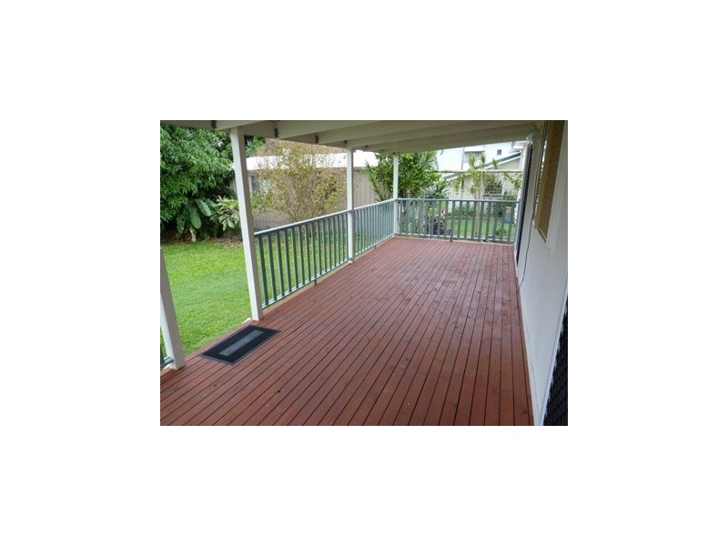 23 Mary, Scarness QLD 4655