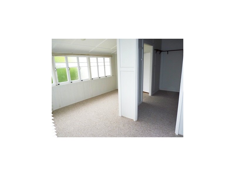 23 Mary, Scarness QLD 4655