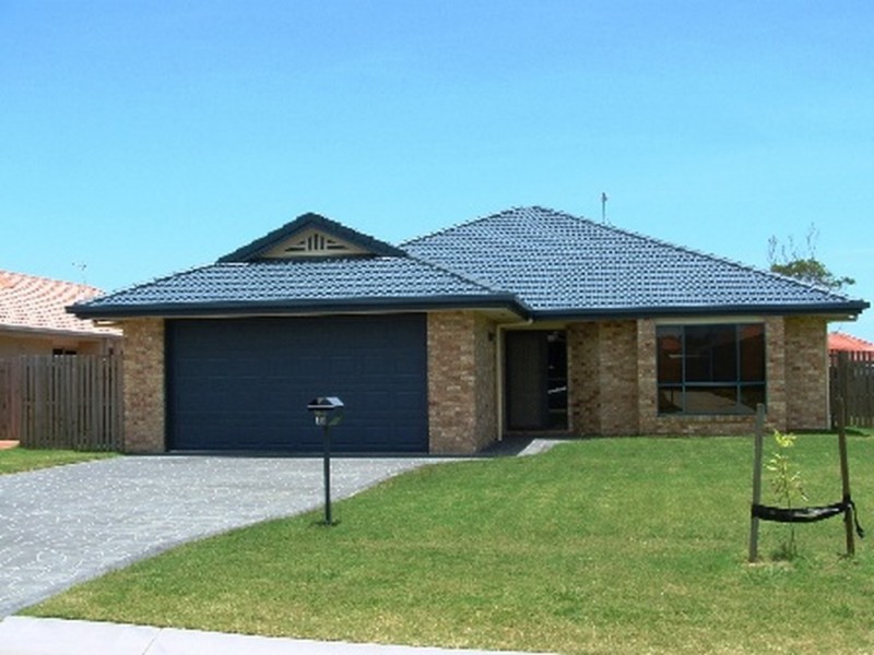 48 Heather Way, Urraween QLD 4655
