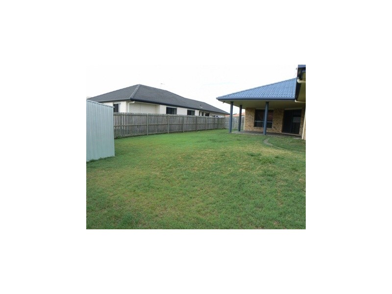 48 Heather Way, Urraween QLD 4655