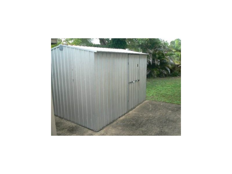 2/38 William, Urangan QLD 4655
