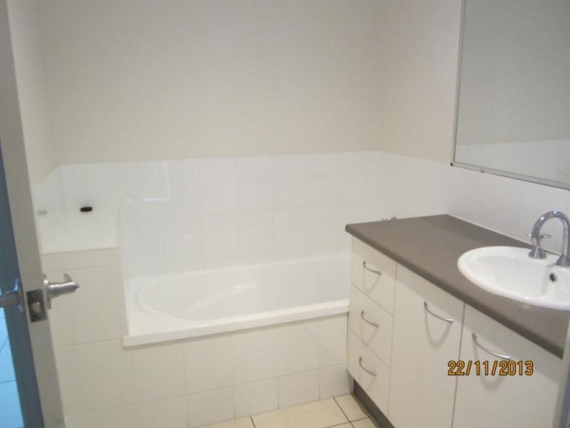 Unit 1/14 Bayley Court, Urraween QLD 4655