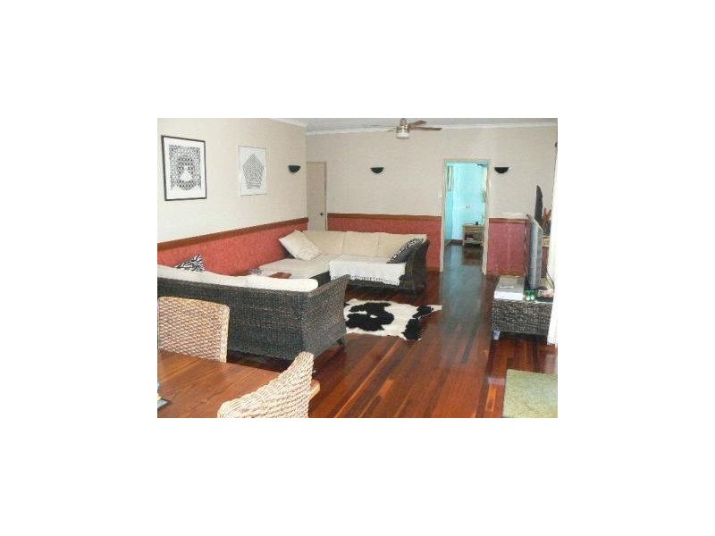 10 Carolyn, Dundowran QLD 4655