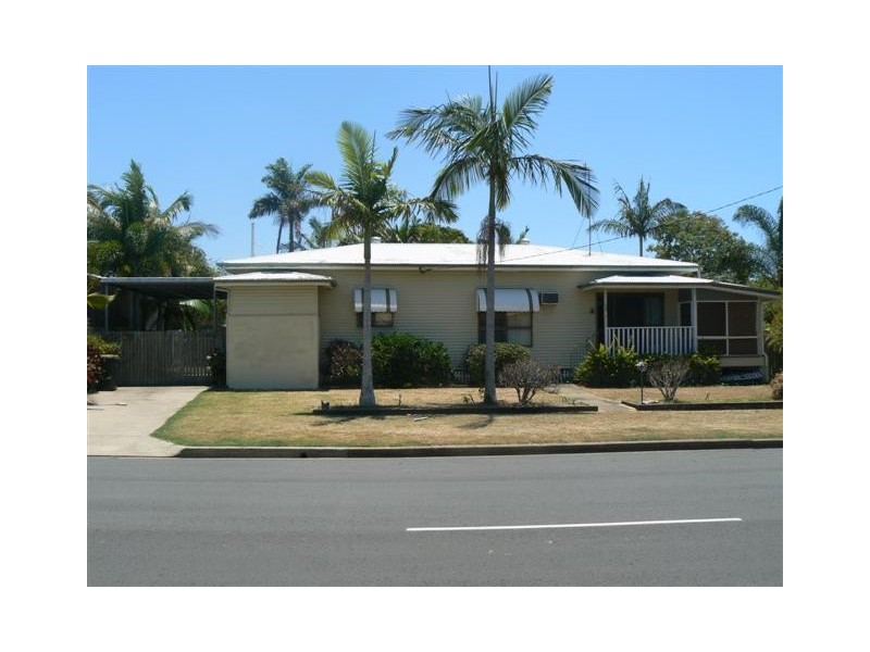 25 Zephyr Street, Scarness QLD 4655
