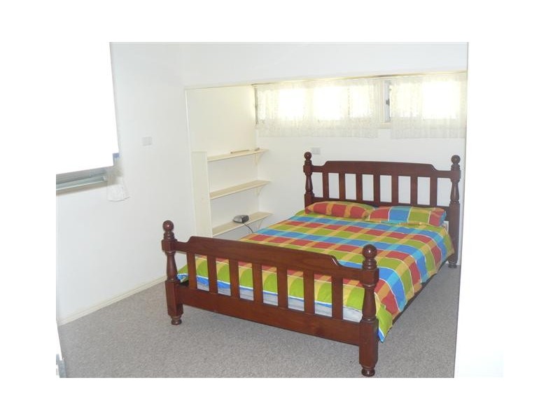 25 Zephyr Street, Scarness QLD 4655