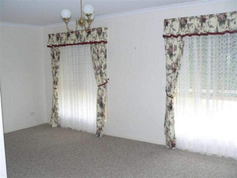 32 Foreshore Drive, Urangan QLD 4655