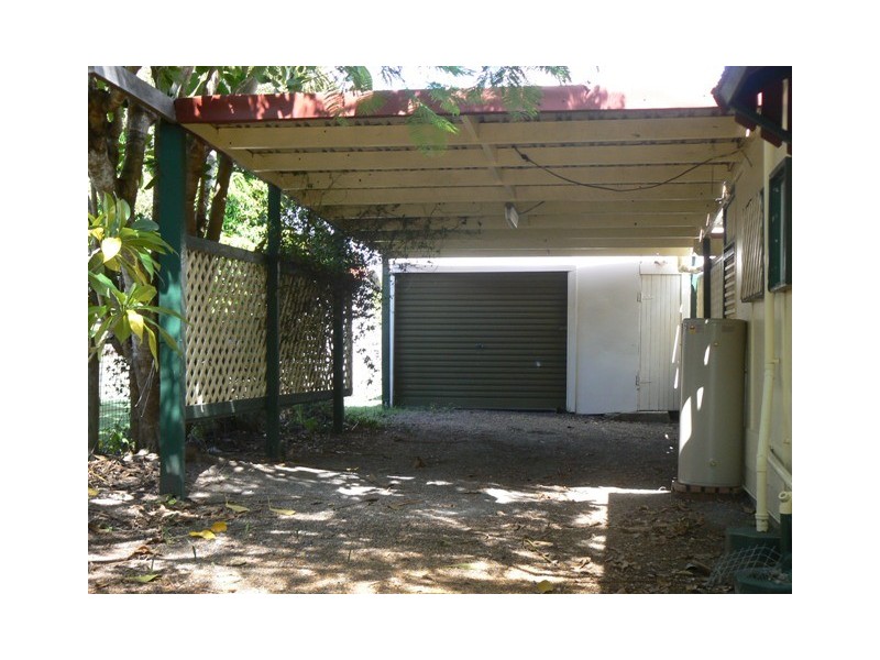 16 Mary, Scarness QLD 4655