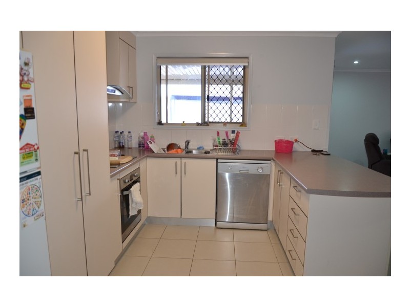 16 Parakeet Circuit, Kawungan QLD 4655