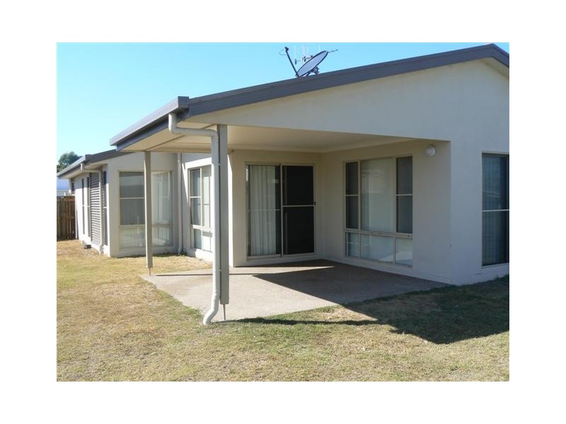 9 Swan View Court, Toogoom QLD 4655