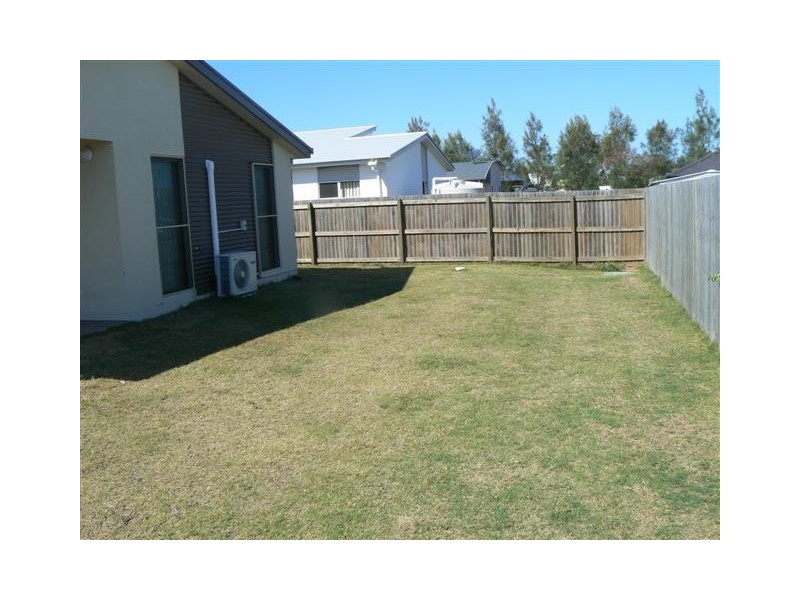 9 Swan View Court, Toogoom QLD 4655