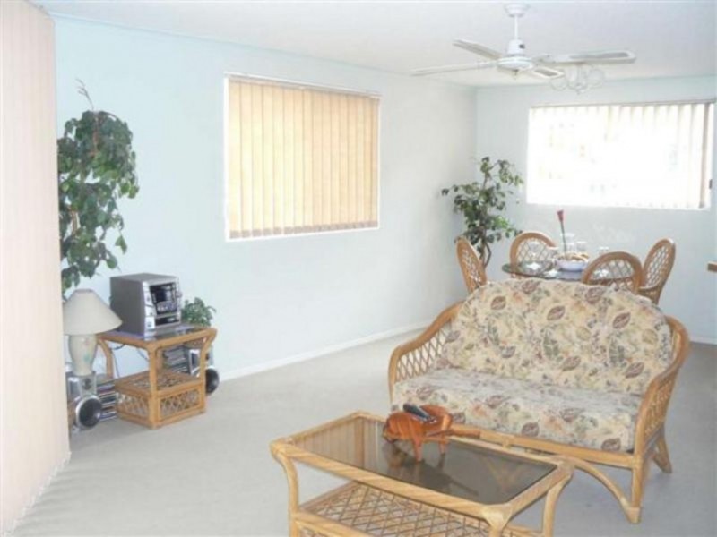 3/367 Esplanade, Scarness QLD 4655