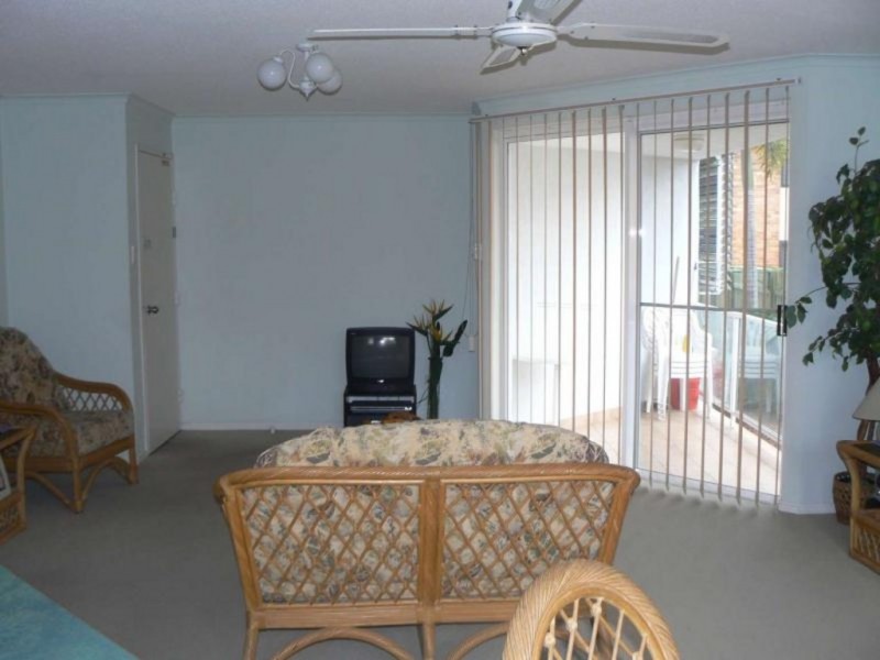 3/367 Esplanade, Scarness QLD 4655