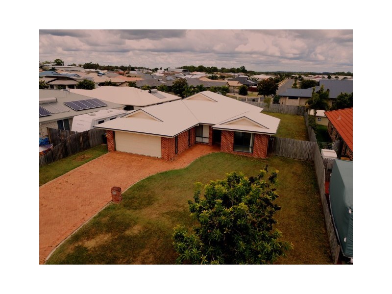 4 Cambridge Way, Urraween QLD 4655