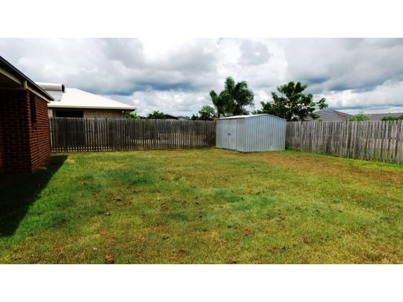 4 Cambridge Way, Urraween QLD 4655