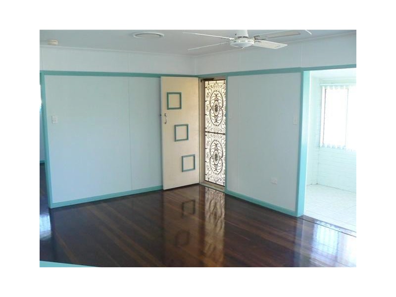 156 Cypress Street, Urangan QLD 4655