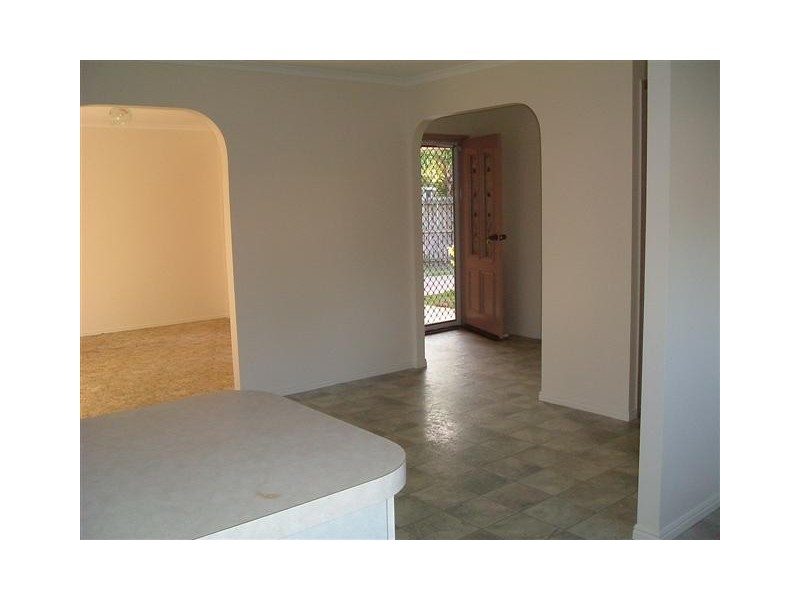 8 Lindeman Court, Kawungan QLD 4655