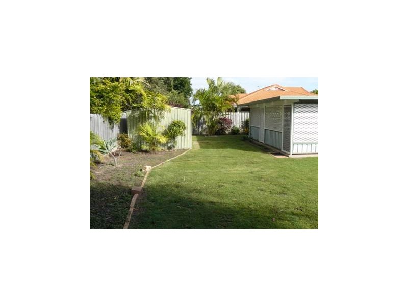 21 lester cresent, Torquay QLD 4655