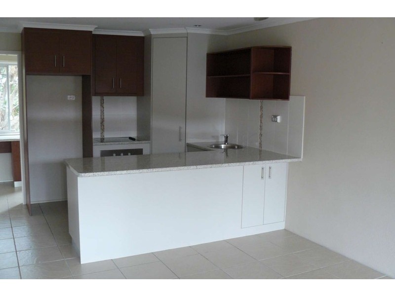 2/63 Queens Road, Scarness QLD 4655