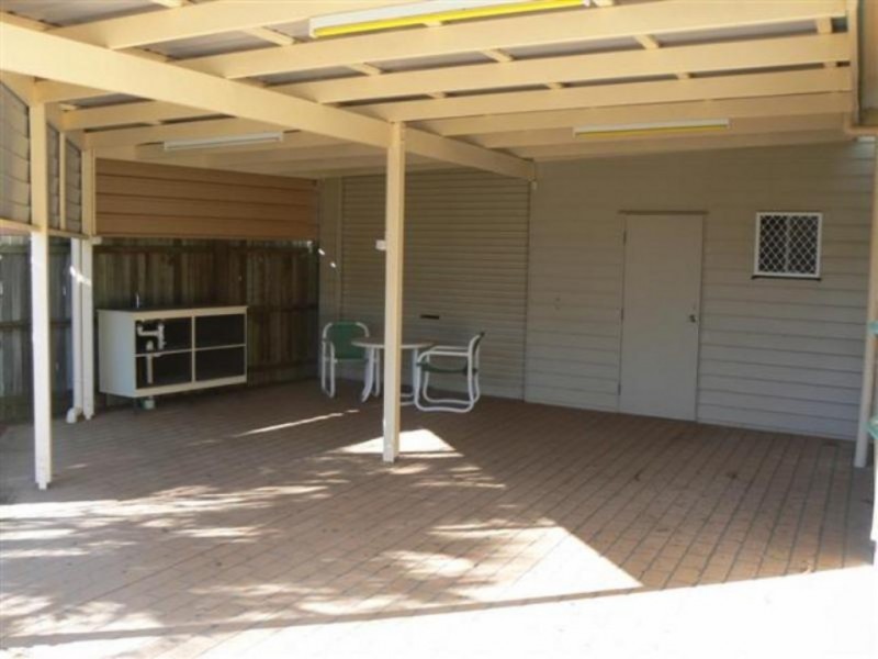 156 Cypress, Urangan QLD 4655