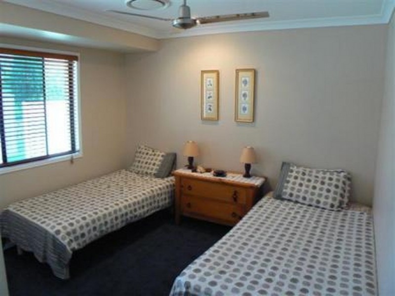 1 Noah, Dundowran QLD 4655