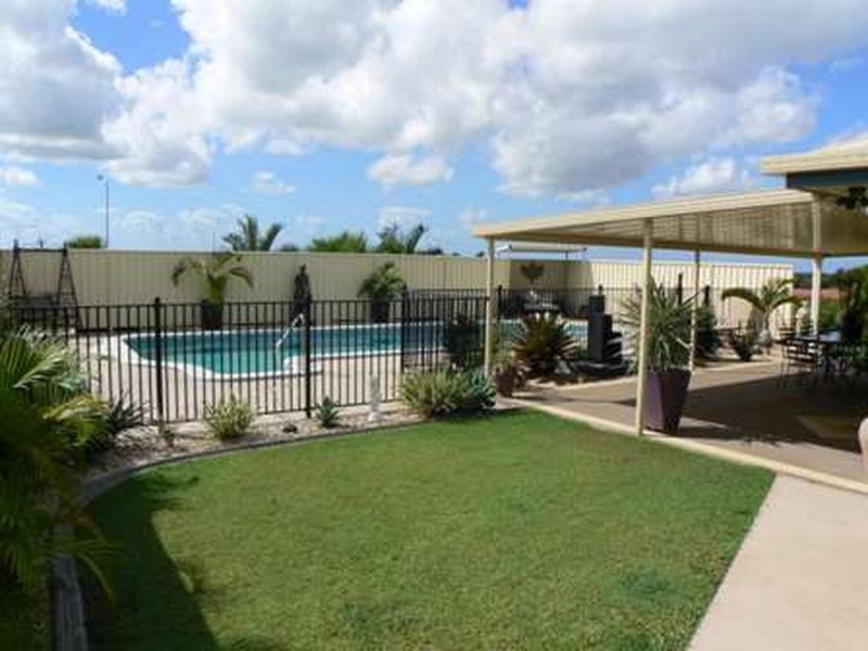 1 Noah, Dundowran QLD 4655