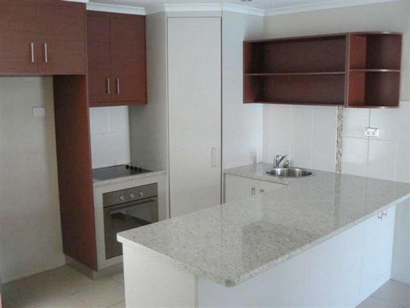 U2/63 Queens, Scarness QLD 4655