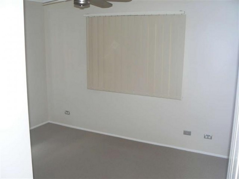 U2/63 Queens, Scarness QLD 4655