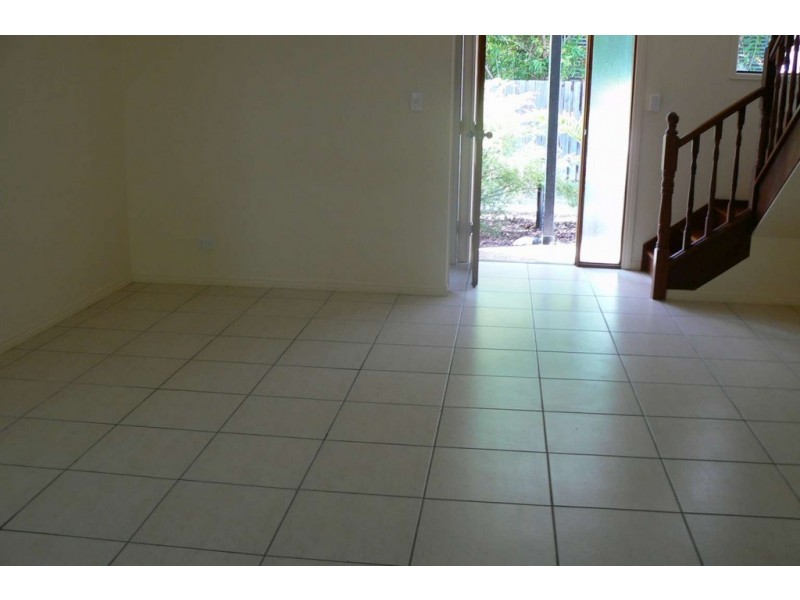 Unit 8, 179 Torquay Rd, Scarness QLD 4655