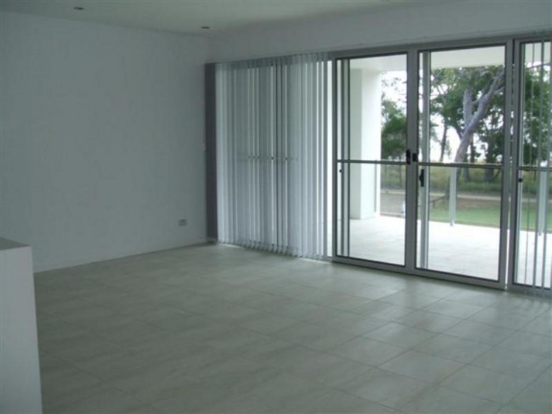 1/515 Esplanade, Urangan QLD 4655