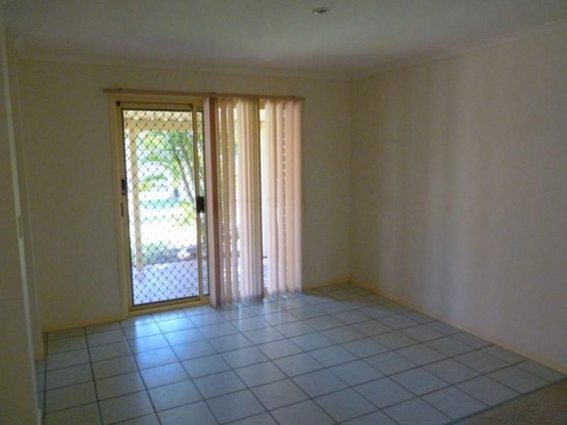 39 Merlin Drive, Urangan QLD 4655