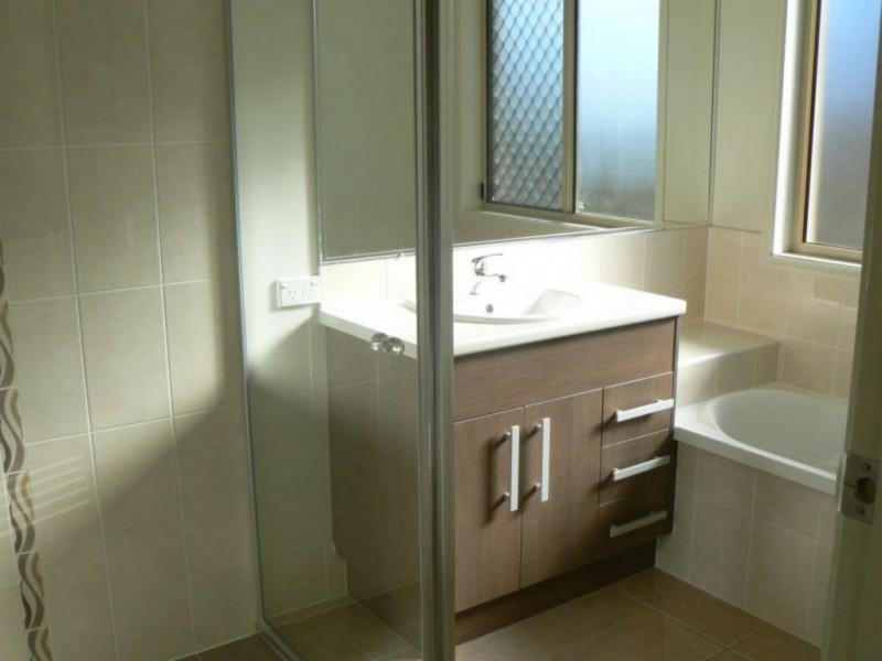 1 Chelsea Court, Urraween QLD 4655