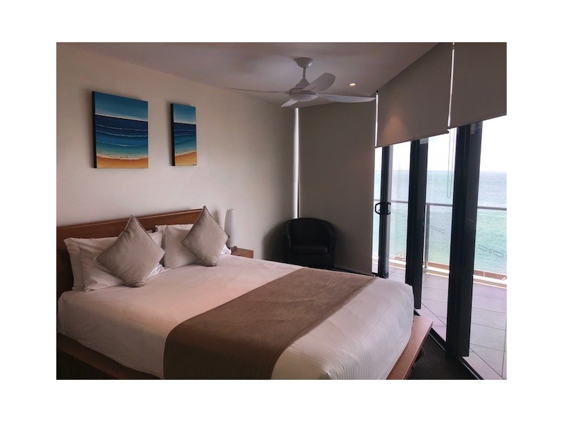 14/558 Charlton Esplanade, Urangan QLD 4655