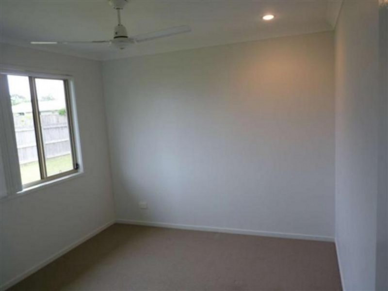 1 Memorial Court, Toogoom QLD 4655