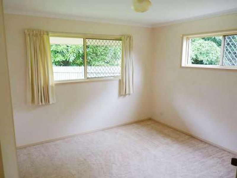 8/137 Freshwater St, Torquay QLD 4655