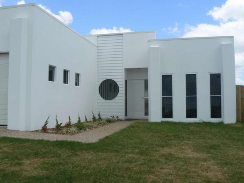 101 Northshore Avenue, Toogoom QLD 4655
