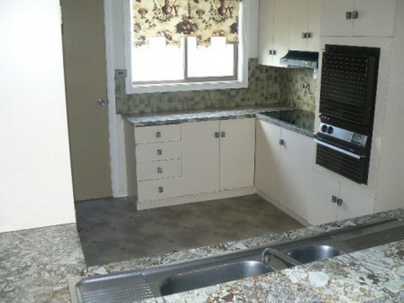 3/6 Witt, Torquay QLD 4655