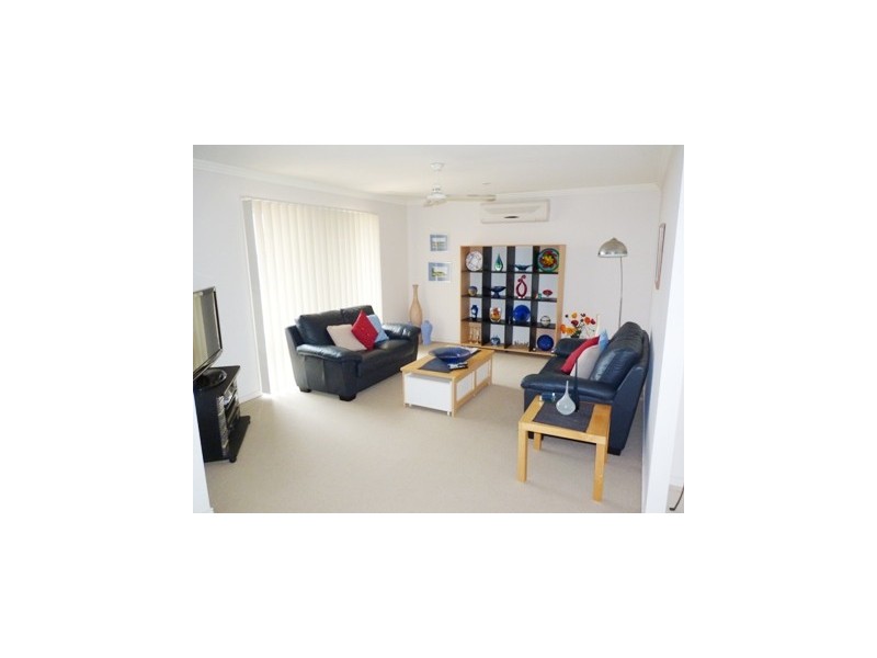 1/78 Pembridge Cct, Urraween QLD 4655