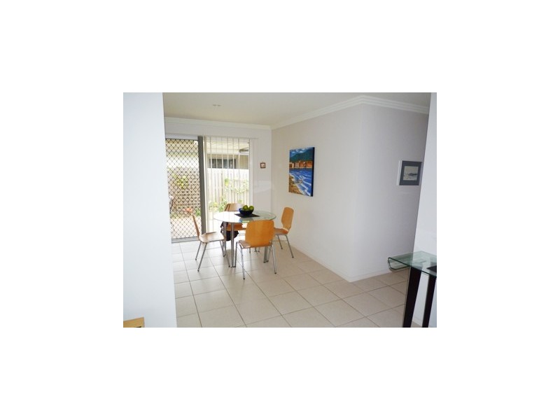 1/78 Pembridge Cct, Urraween QLD 4655