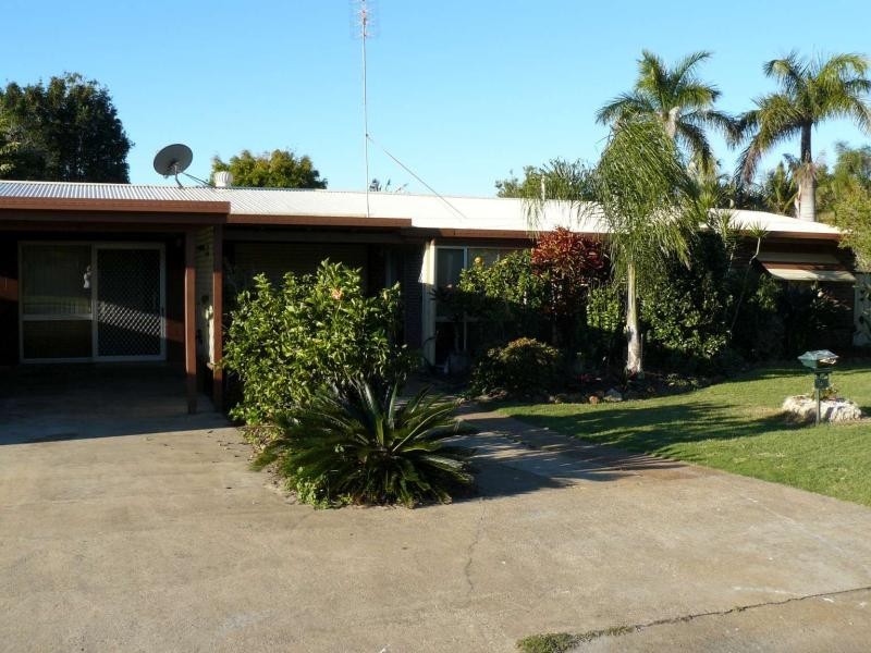 4 Mitta Way, Urangan QLD 4655