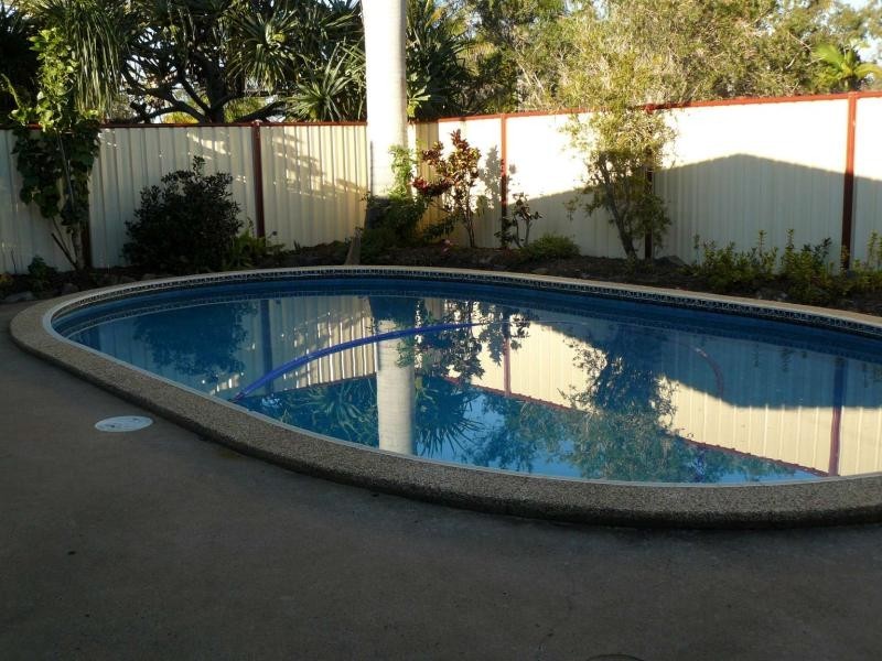 4 Mitta Way, Urangan QLD 4655