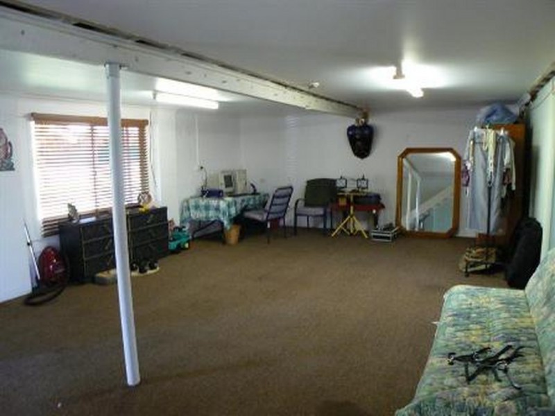 62 Drummond St, Urangan QLD 4655