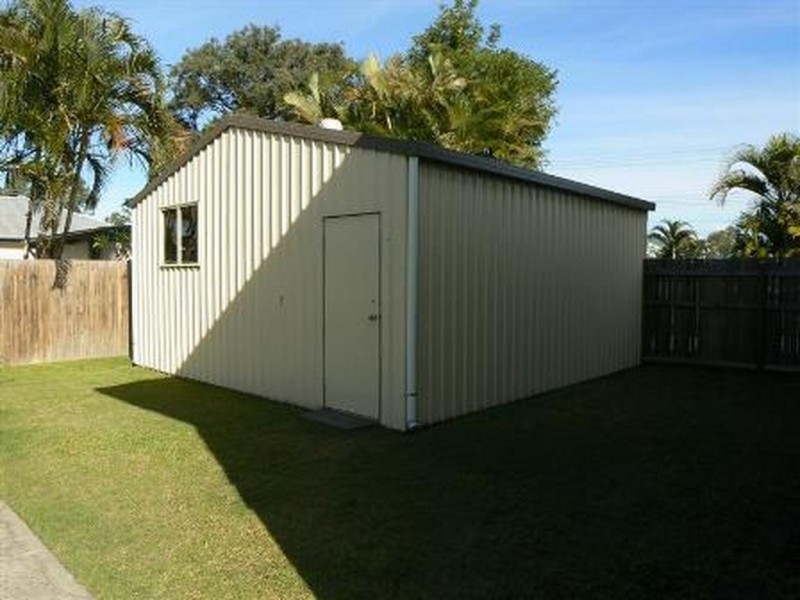 62 Drummond St, Urangan QLD 4655