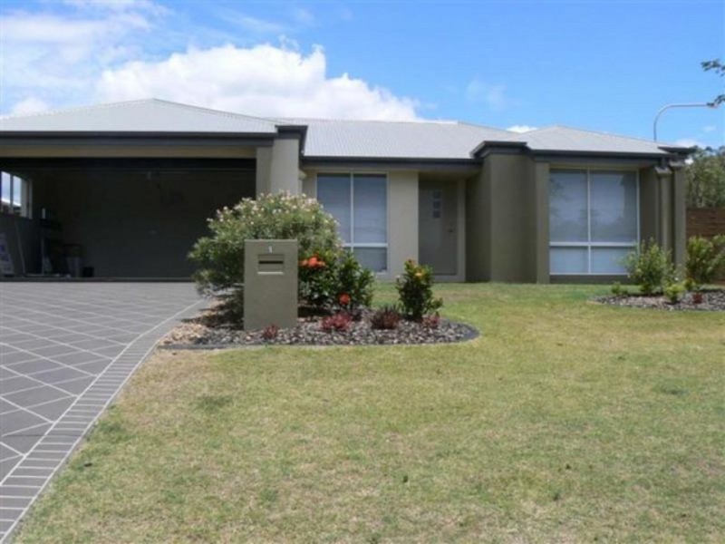 1 Captain Cook Street, Urraween QLD 4655