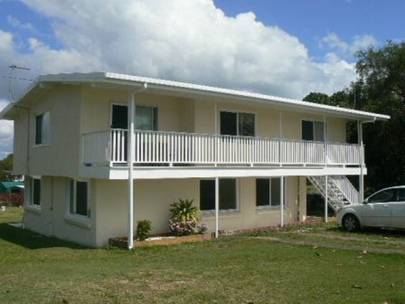 65 Corfield St, Point Vernon QLD 4655