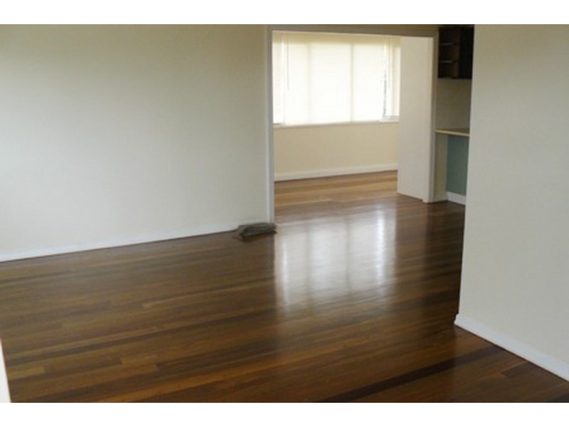 65 Corfield St, Point Vernon QLD 4655