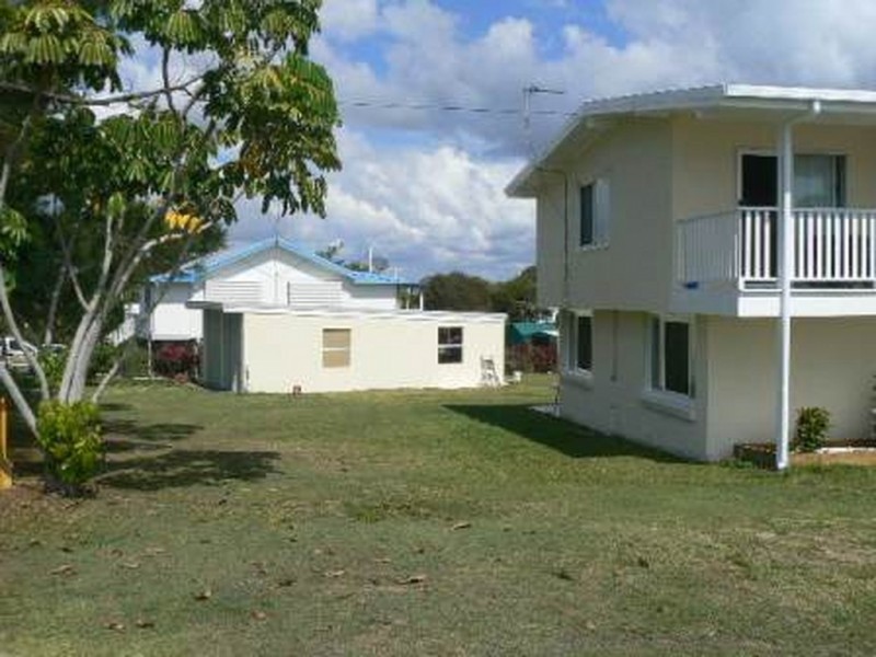 65 Corfield St, Point Vernon QLD 4655