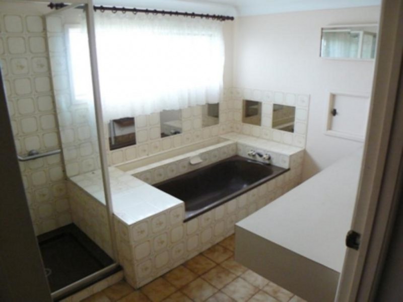 117 Old Maryborough Road, Pialba QLD 4655