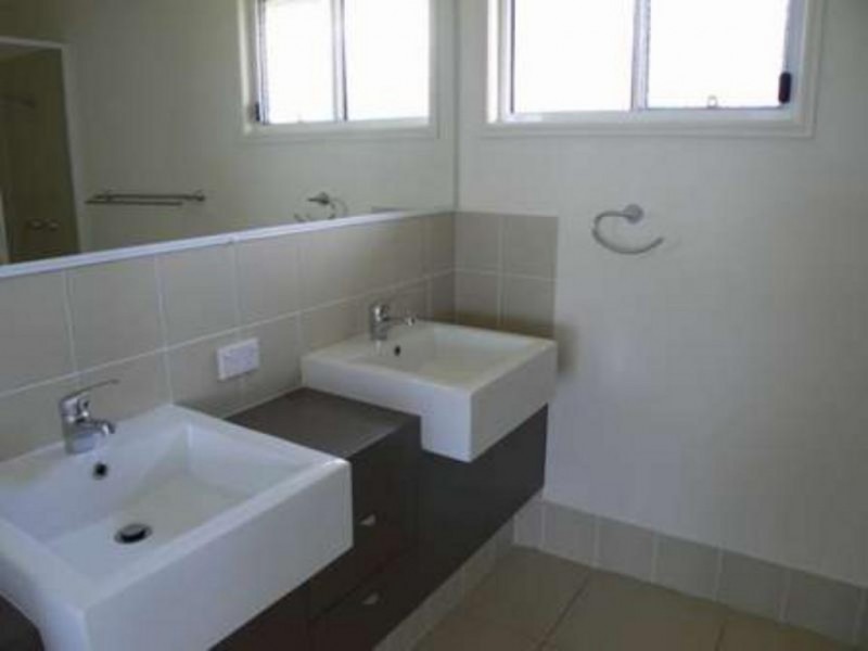 9 Ferryman Close, River Heads QLD 4655